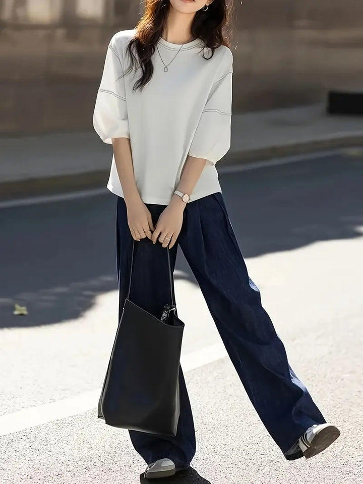 Women's Round-Neck Shirt with Contrast Stitching